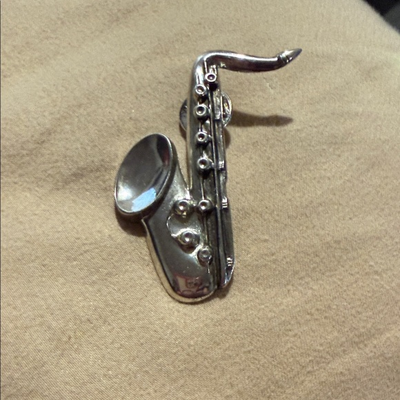 Vintage Yves Saint Laurent Silver Saxophone Brooch With Pouch - Picture 4 of 8